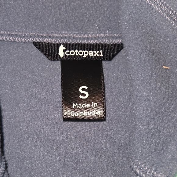 Cotopaxi Blue and Pink Womens Vest - Picture 2 of 3